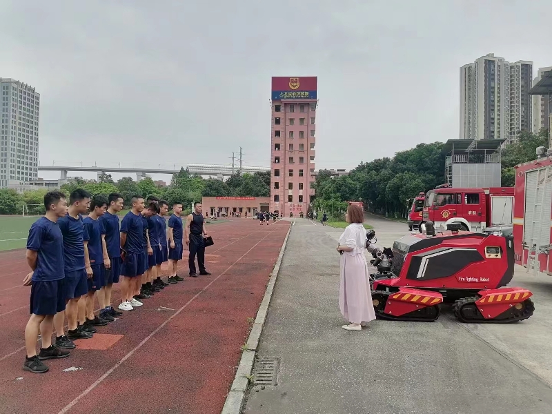 舉升搶險主戰(zhàn)消防車、全地形消防滅火機器人巡展演示圓滿結束